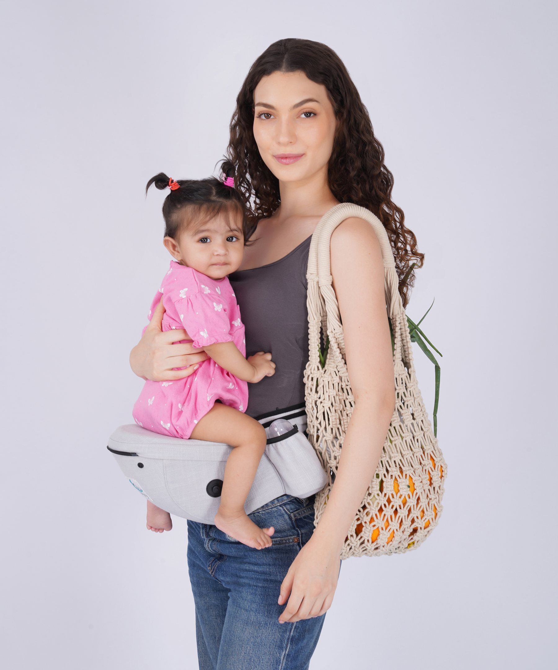 Bibzy hip seat and waist support in use